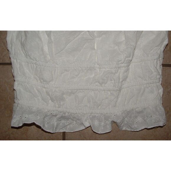 NEW Girls Sz XL (14) White Eyelet Adjustable Straps Sleeveless Top ART CLASS - Picture 3 of 4